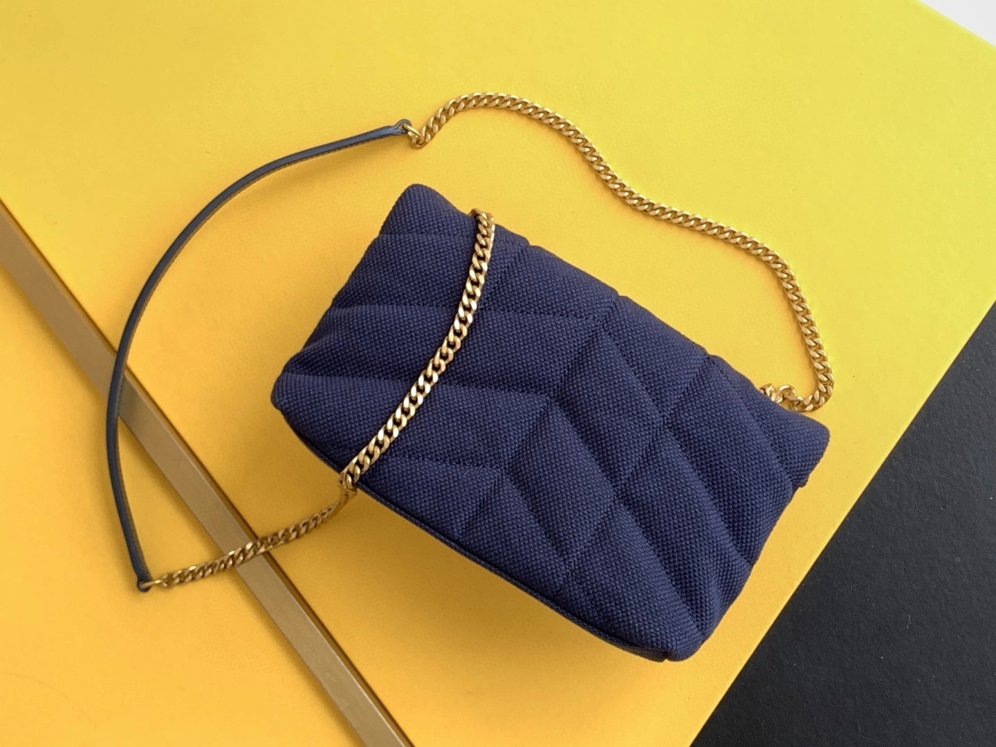 MOMO- 620333-FAACV-4147 Loulou puffer item : B-B597E1708W