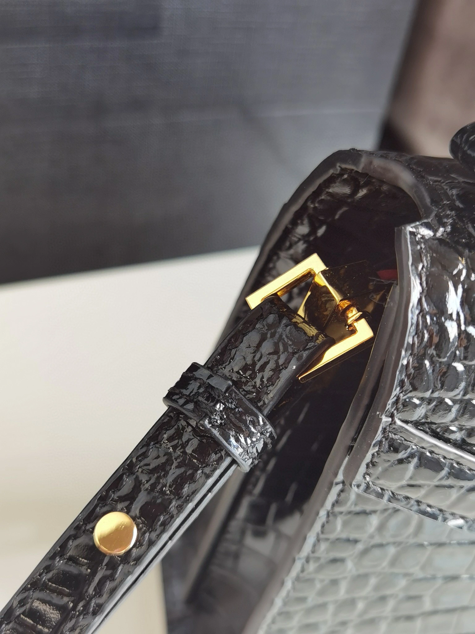 MOMO- 623930DND0J1000 CASSANDRA calfskin item：B-B063F0529C