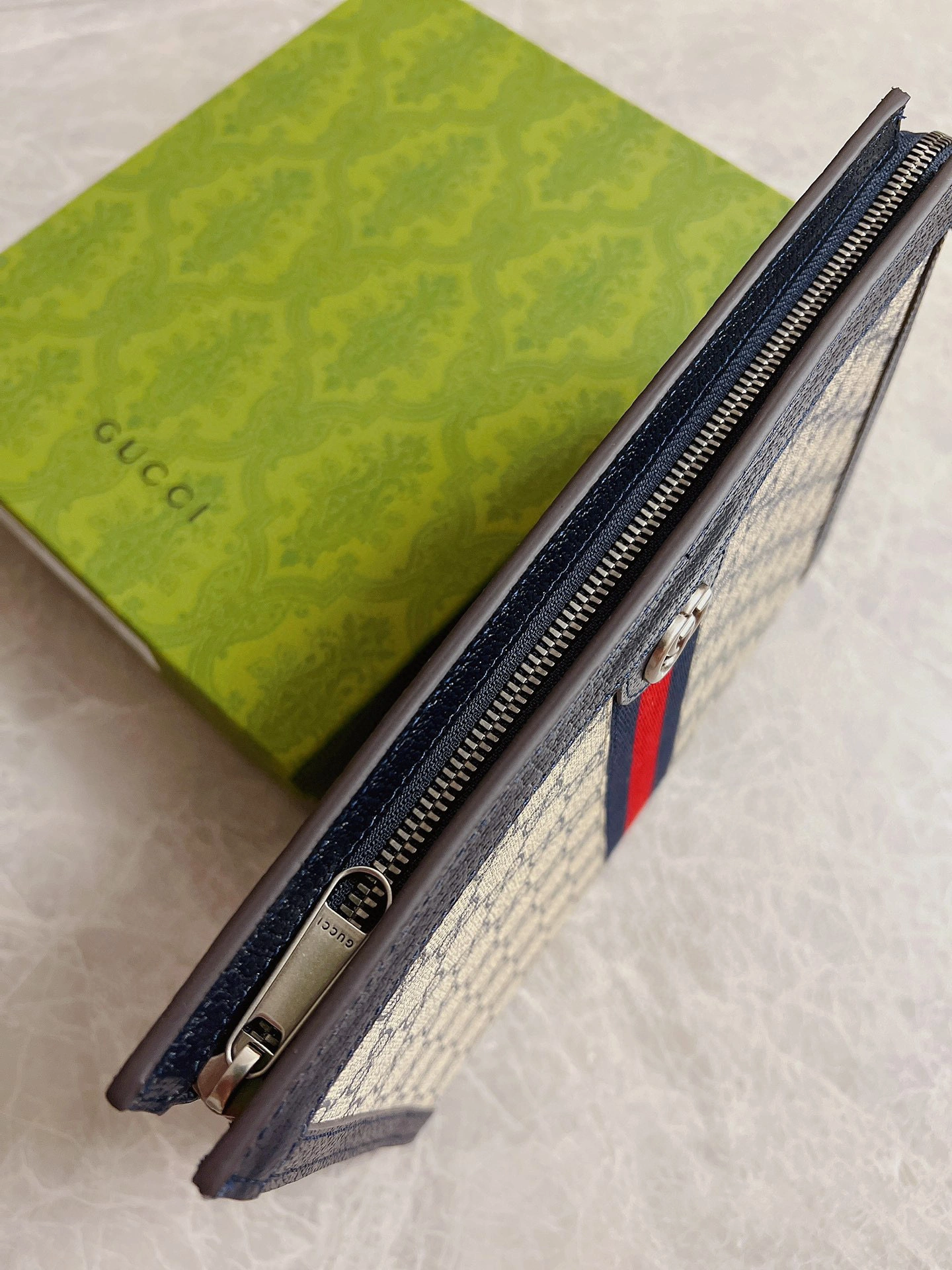 MOMO- 625549-96IWN-4076 item：B-B000F1507C