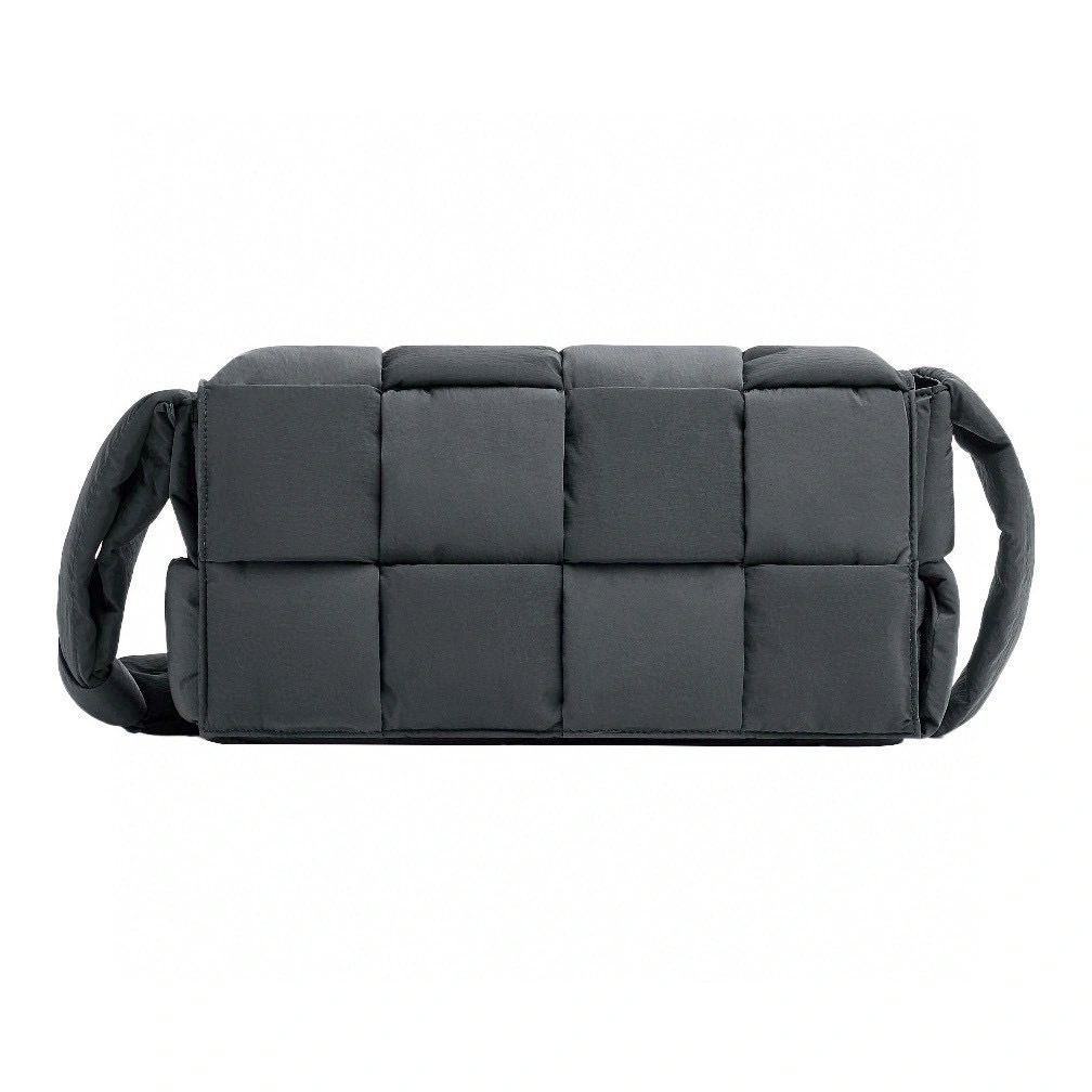MOMO- 628951VBO811242 CASSETTE item：B-B000E2303C