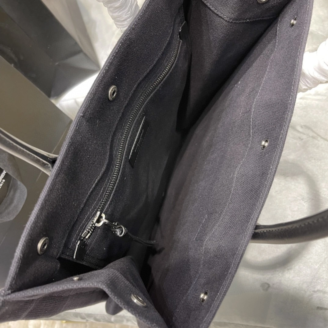 MOMO- 6316822M21E7070 Rive Gauche item : B-B597E1429W