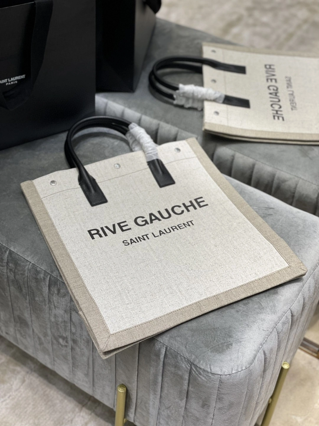 MOMO- 6316829J52E9280 Rive Gauche item : B-B597E1407W