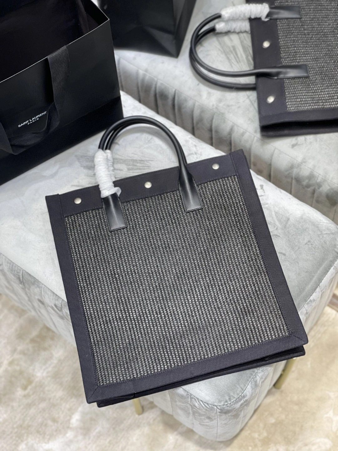 MOMO- 632539-2M21E-1050 Rive Gauche item : B-B597E1428W