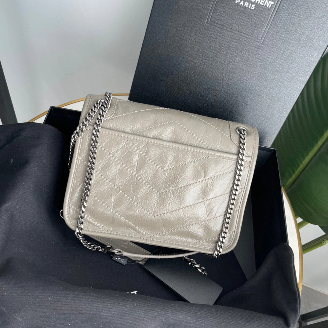 MOMO- 633158-0EN04-9207 NIKI cowhide item：B-B000F0506E