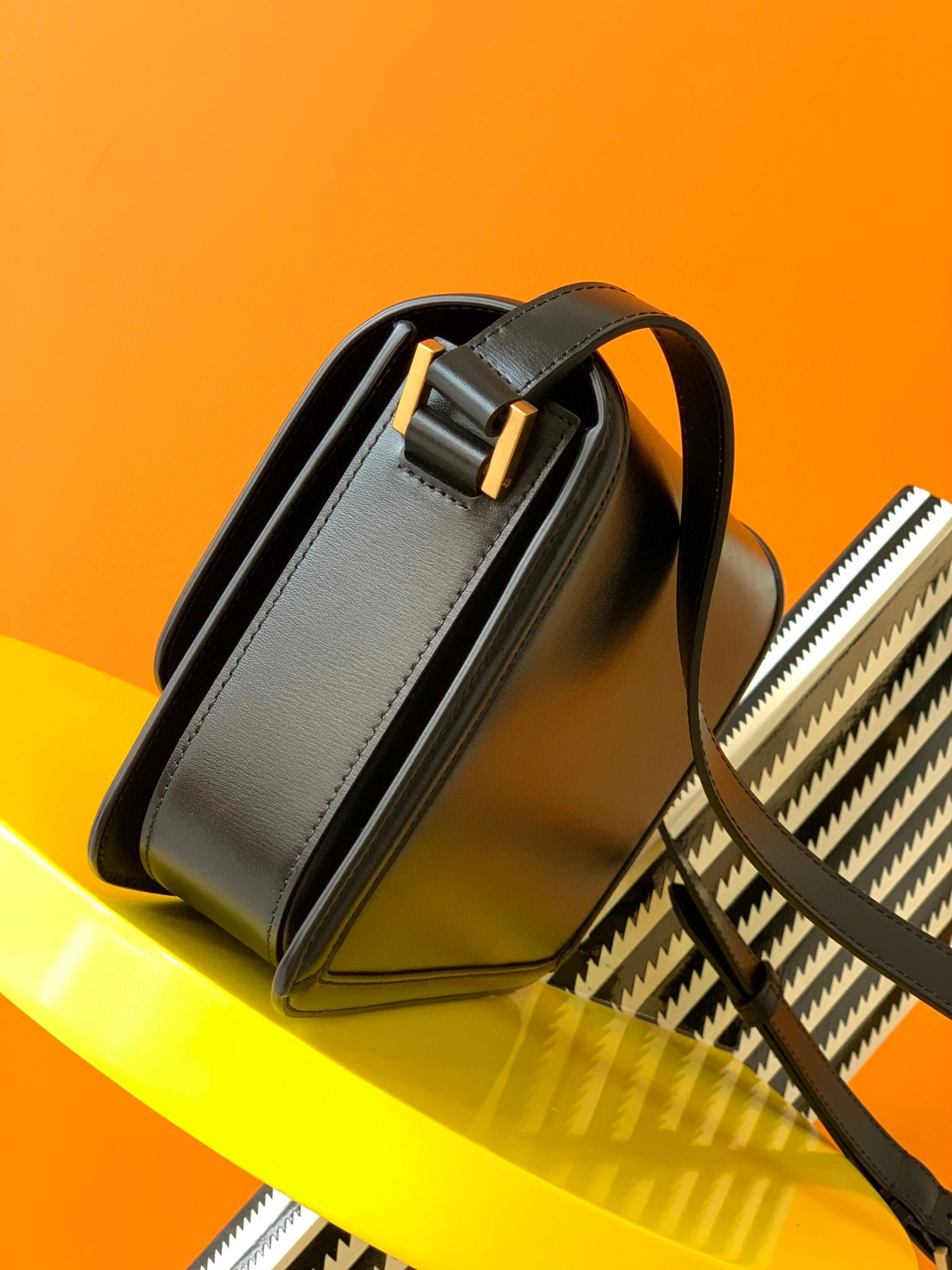 MOMO- 6343050SX0W1000 Solferino cowhide item：B-B000F0522C