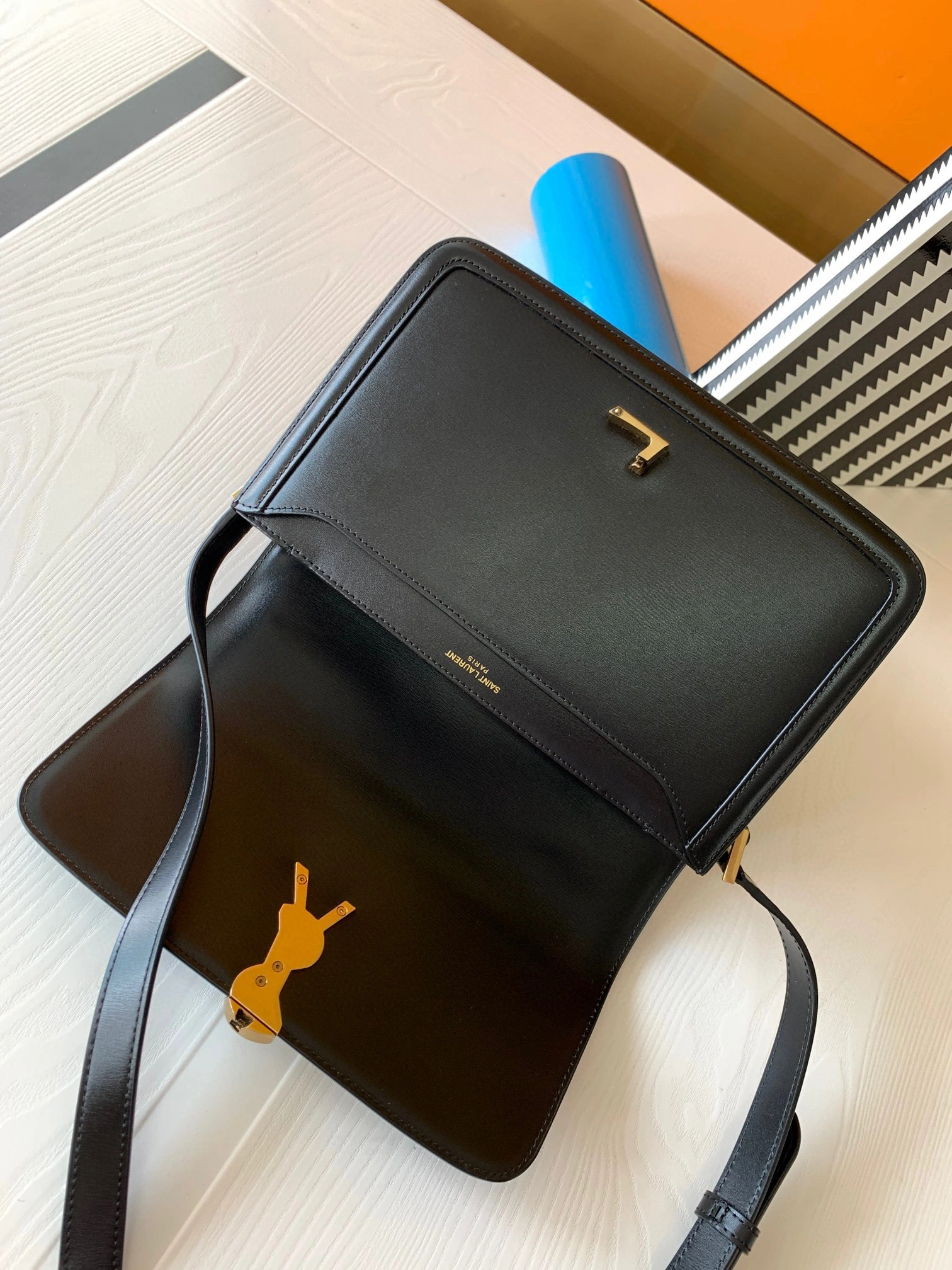 MOMO- 6343050SX0W1000 Solferino cowhide item：B-B000F0522C