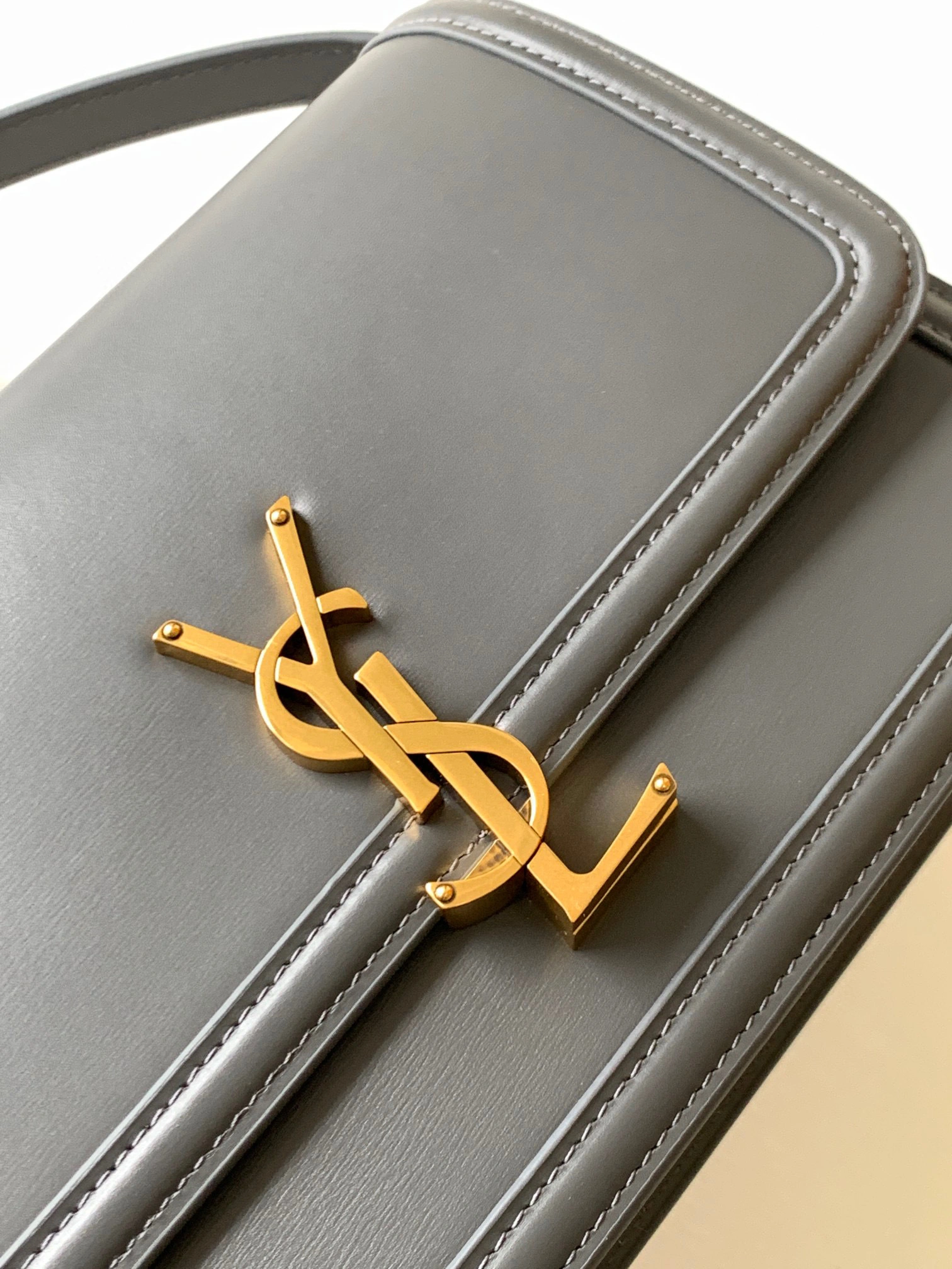 MOMO- 6343050SX0W1112 Solferino cowhide item：B-B000F0521C