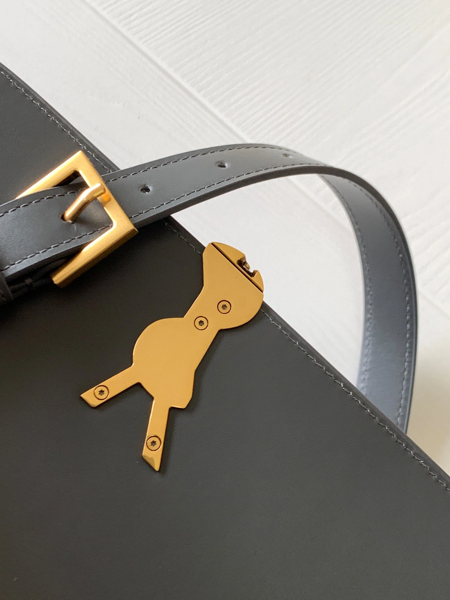 MOMO- 6343050SX0W1112 Solferino cowhide item：B-B000F0521C