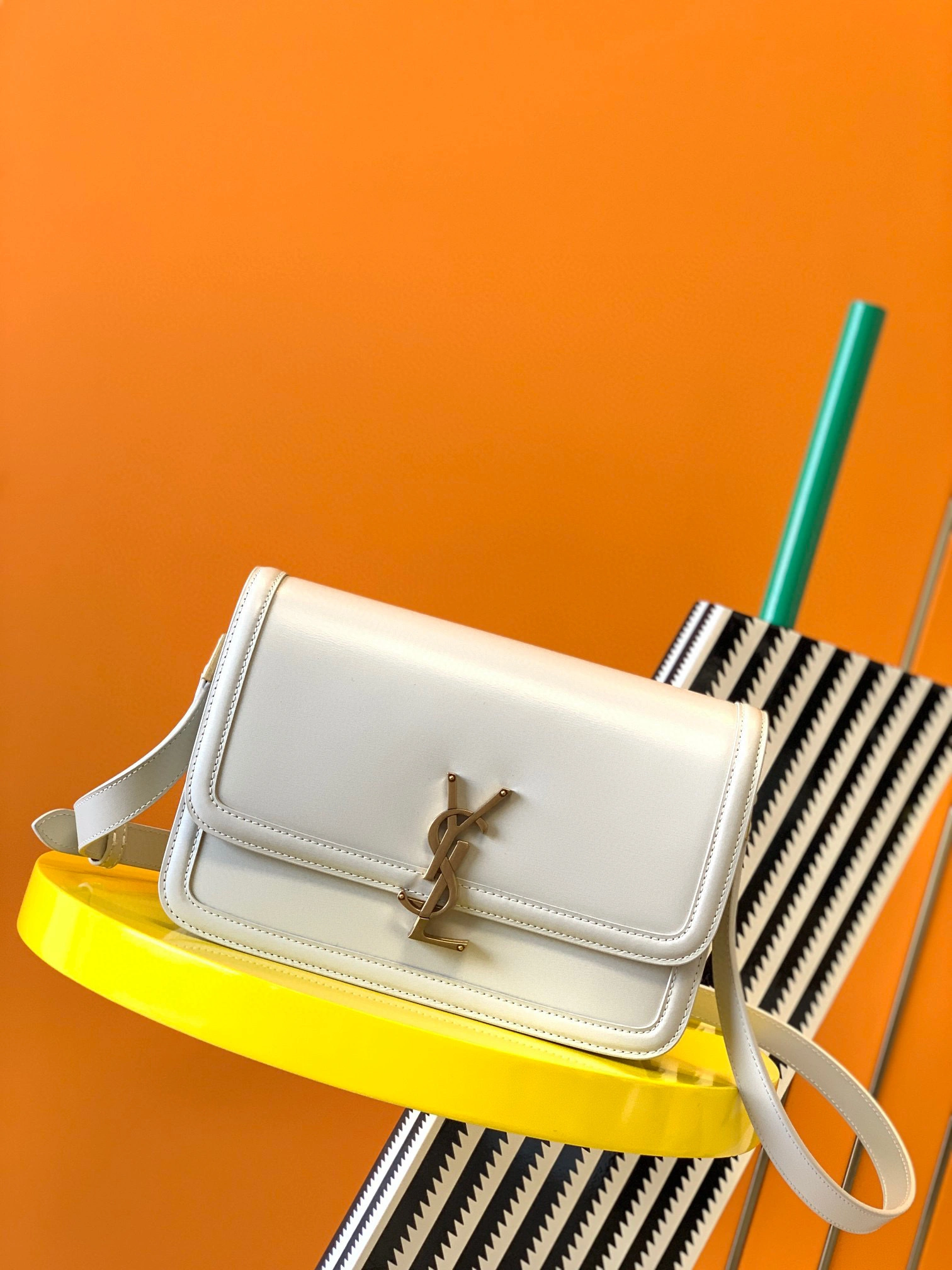 MOMO- 6343050SX0W9207 Solferino cowhide item：B-B000F0519C