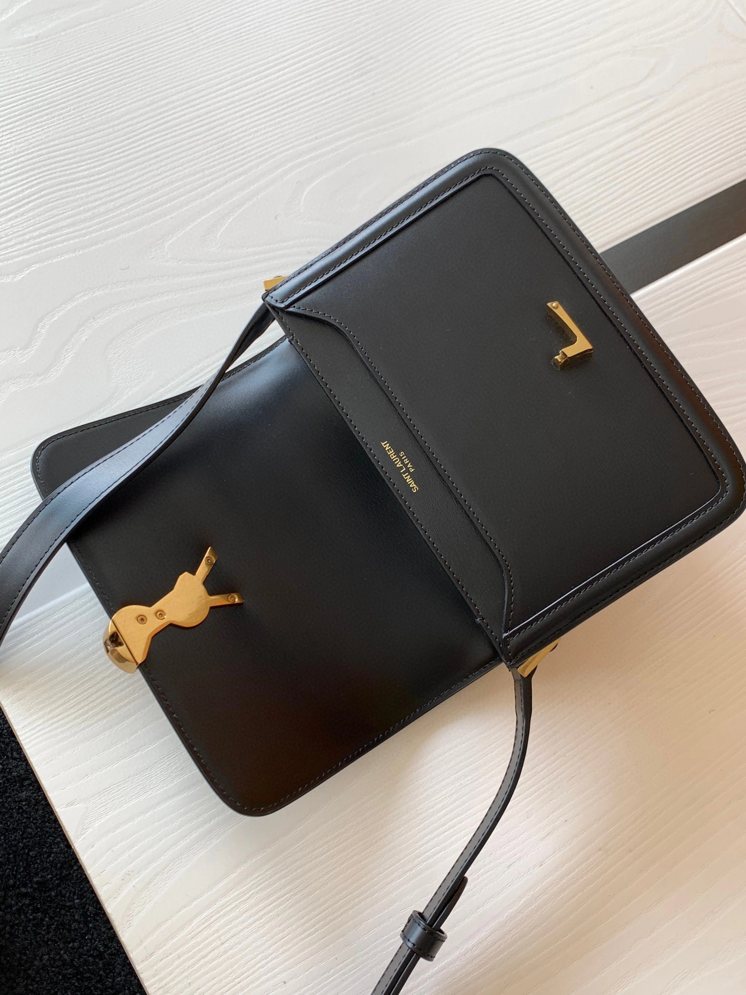 MOMO- 6343060SX0W1000 Solferino cowhide item：B-B000F0523C