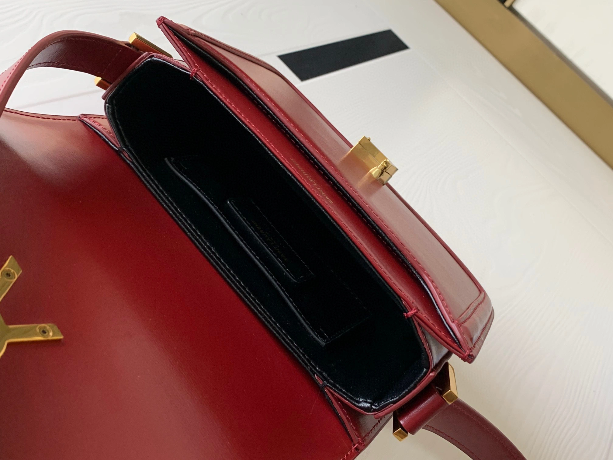 MOMO- 6343060SX0W6008 solferino box cowhide item：B-B000F0517C