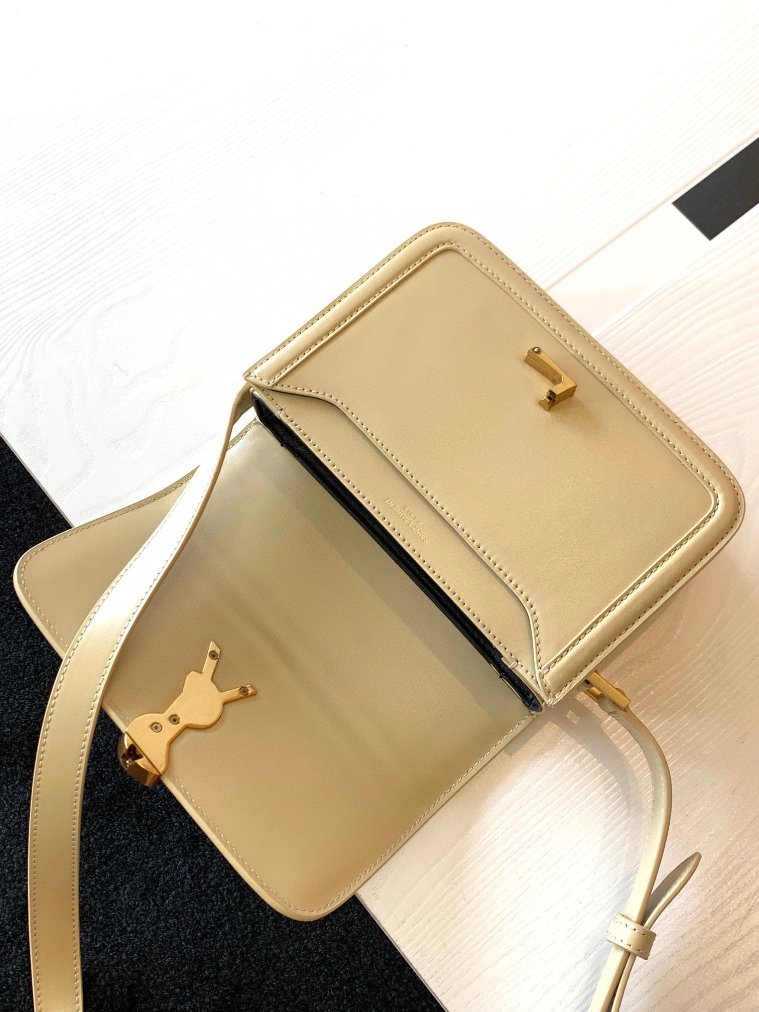 MOMO- 6343060SX0W9141 Solferino cowhide item：B-B000F0525C