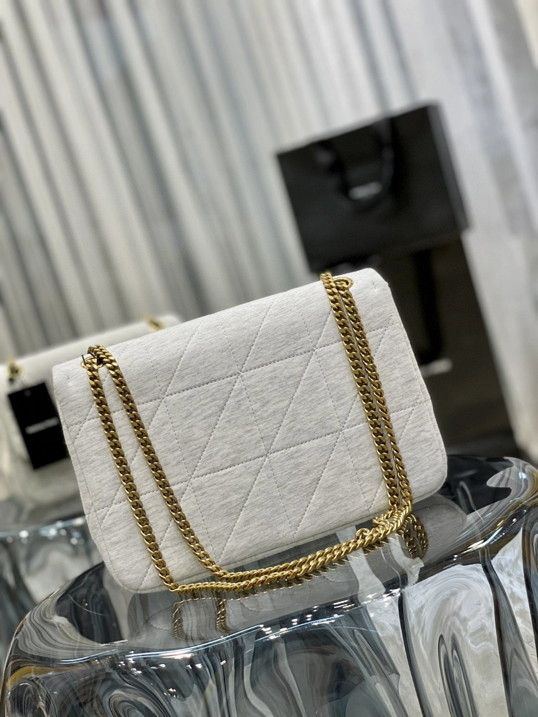 MOMO- 6348202F9279509 sheephide CARRE RIVE GAUCHE item : B-B597E1403W