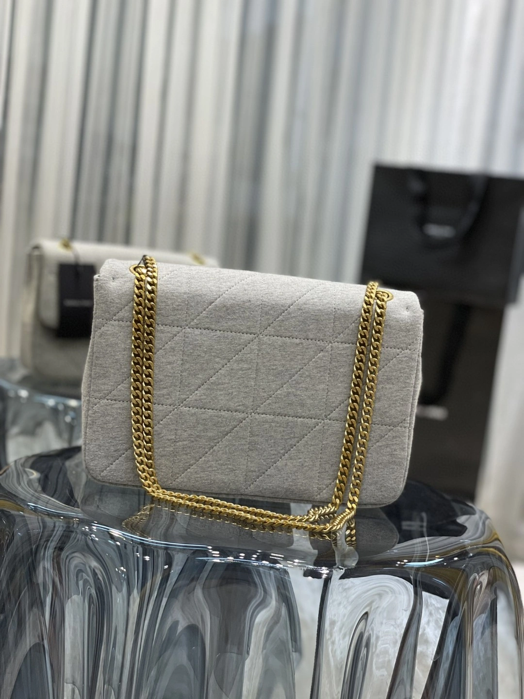 &MOMO- 6348202F9279509 sheephide item : B-B597E1720W