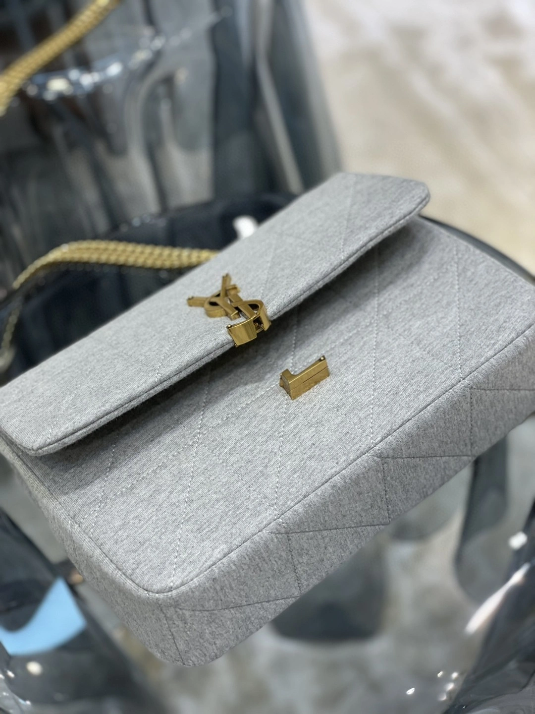 &MOMO- 6348202F9279509 sheephide item : B-B597E1720W