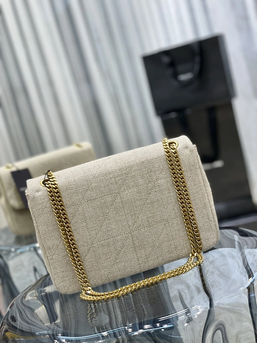 MOMO- 6348202M537-9631 Lambskin item : B-B597E1719W