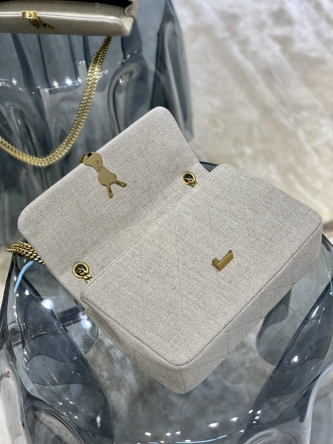 MOMO- 6348202M537-9631 Lambskin item : B-B597E1719W
