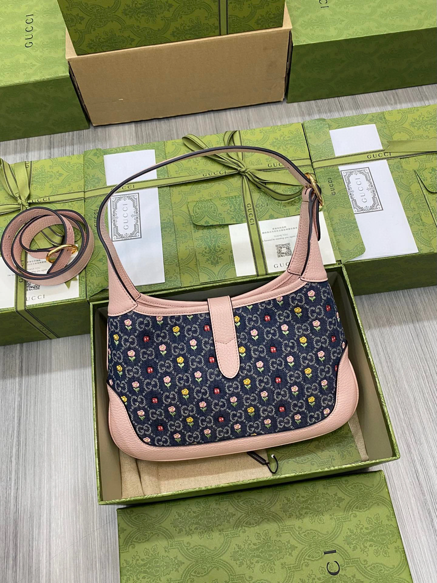 MOMO- 636706-2KQRG-4498 Blooming Love Jackie1961 item：B-B202E1912C