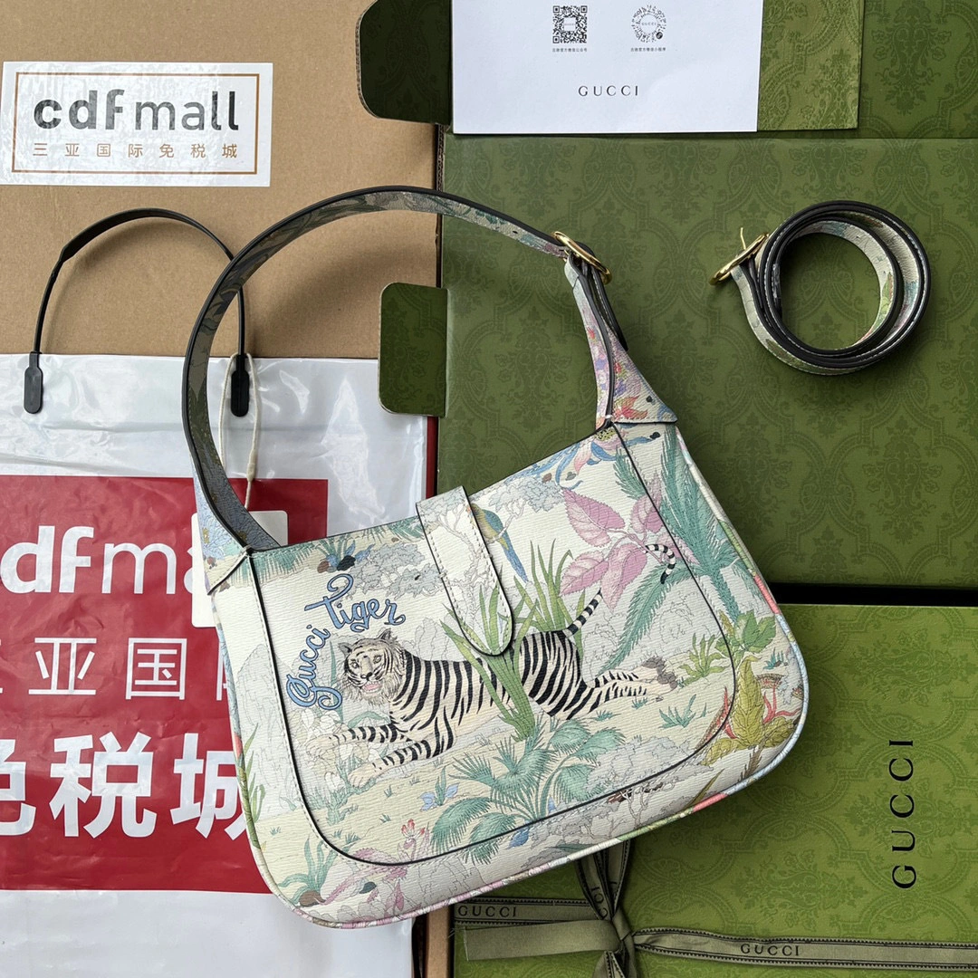 MOMO- 636709-UTIAC-9270 item：B-B000E2206C
