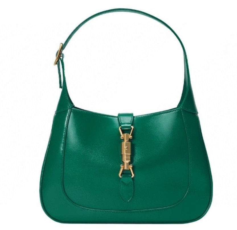 MOMO- 636709 cowhide item : B-B00M0609