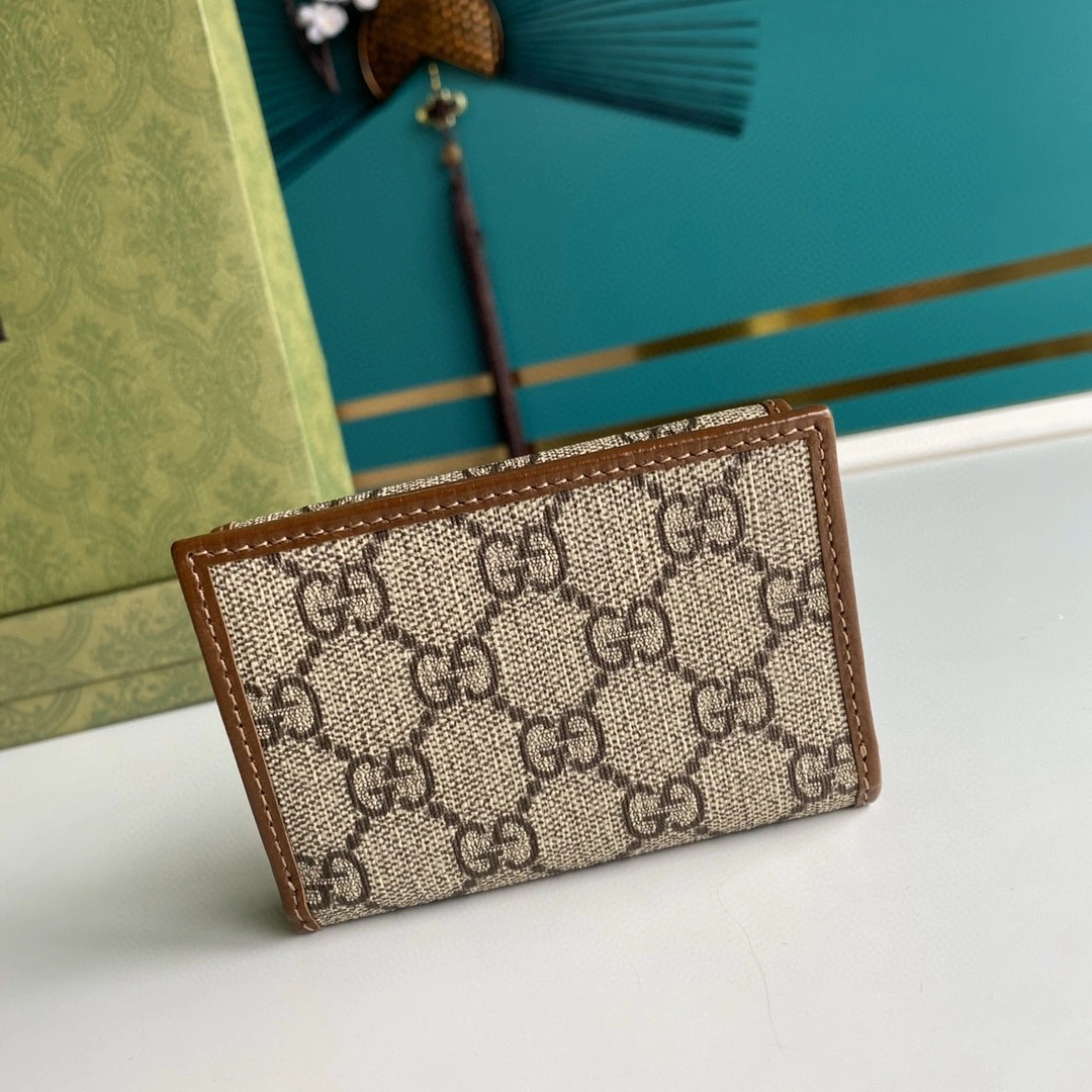 MOMO- 644462 cowhide item : B-B00M0818