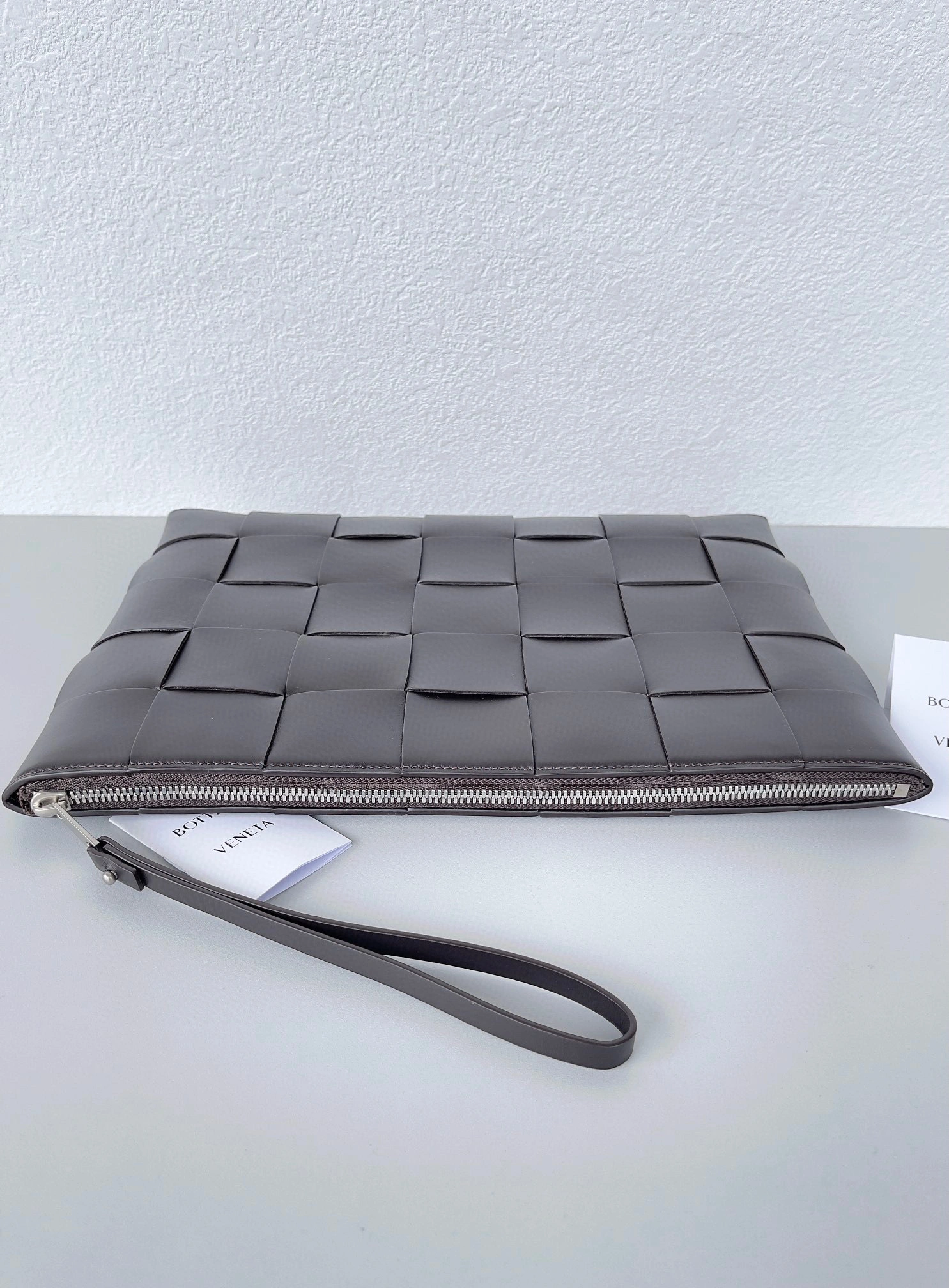 MOMO- 649616VBWD31470 item：B-B063E2310C
