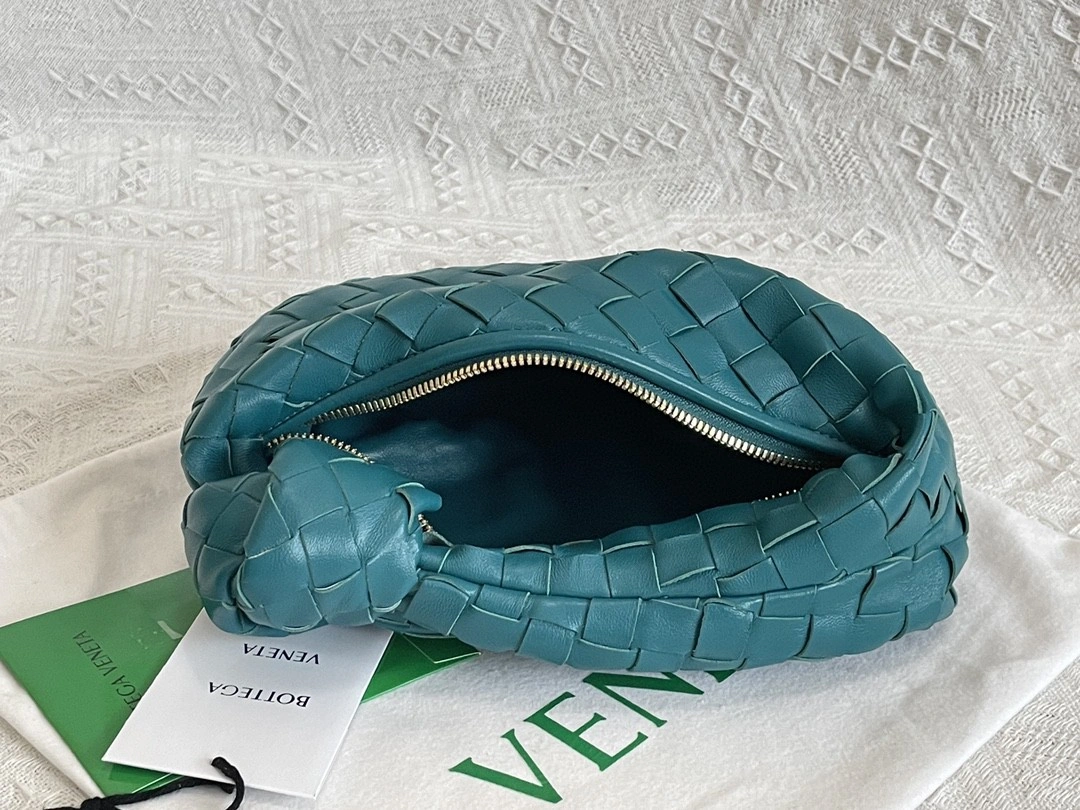 MOMO- 651876-V1GG0-4634 sheephide hobo item : B-B063D2915W