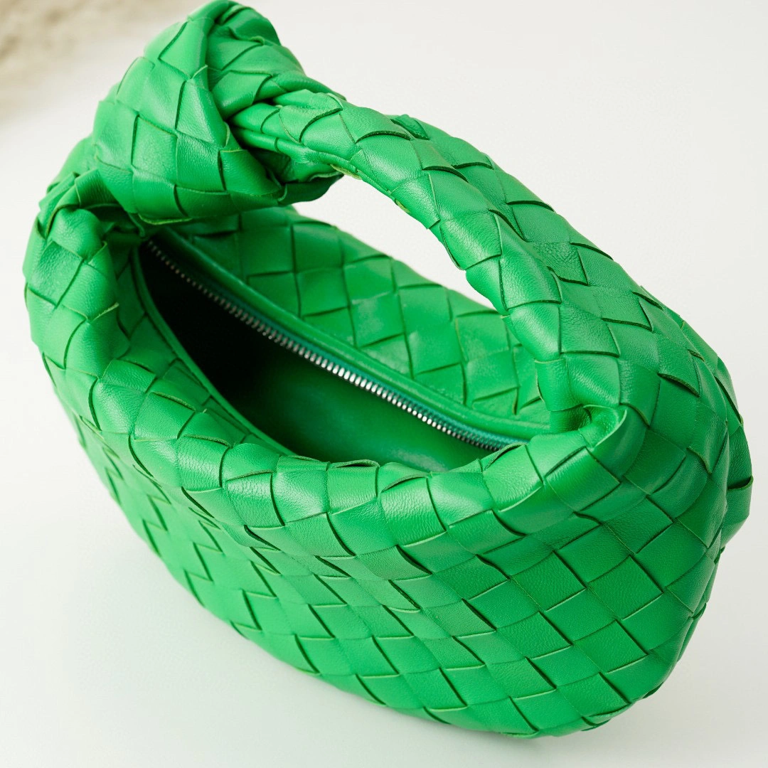 MOMO- 651876VCPP53719 MINI JODIE Intrecciato Nappa hobo item：B-B202E2233C