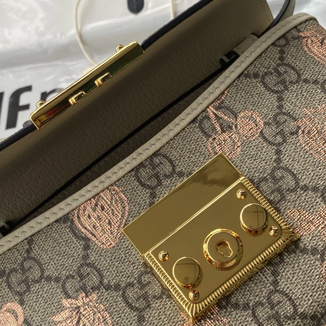 MOMO- 652683Padlock item : A-B00M0108