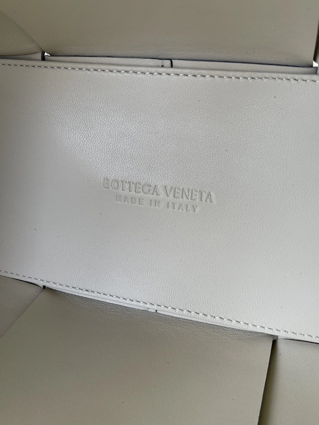 MOMO- 652867 Lambskin Mini tote item : B-B115C1211