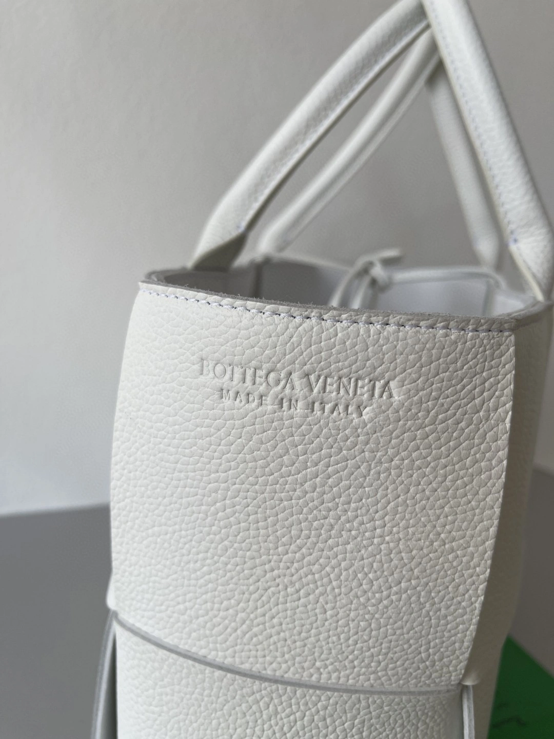MOMO- 652867 Lambskin Mini tote item : B-B115C1213