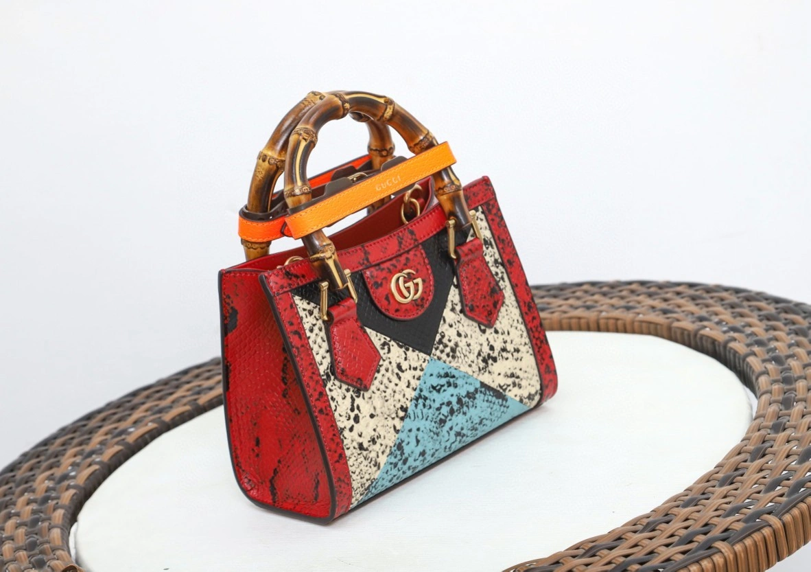 MOMO- 655661 cowhide item : B-B202M0605
