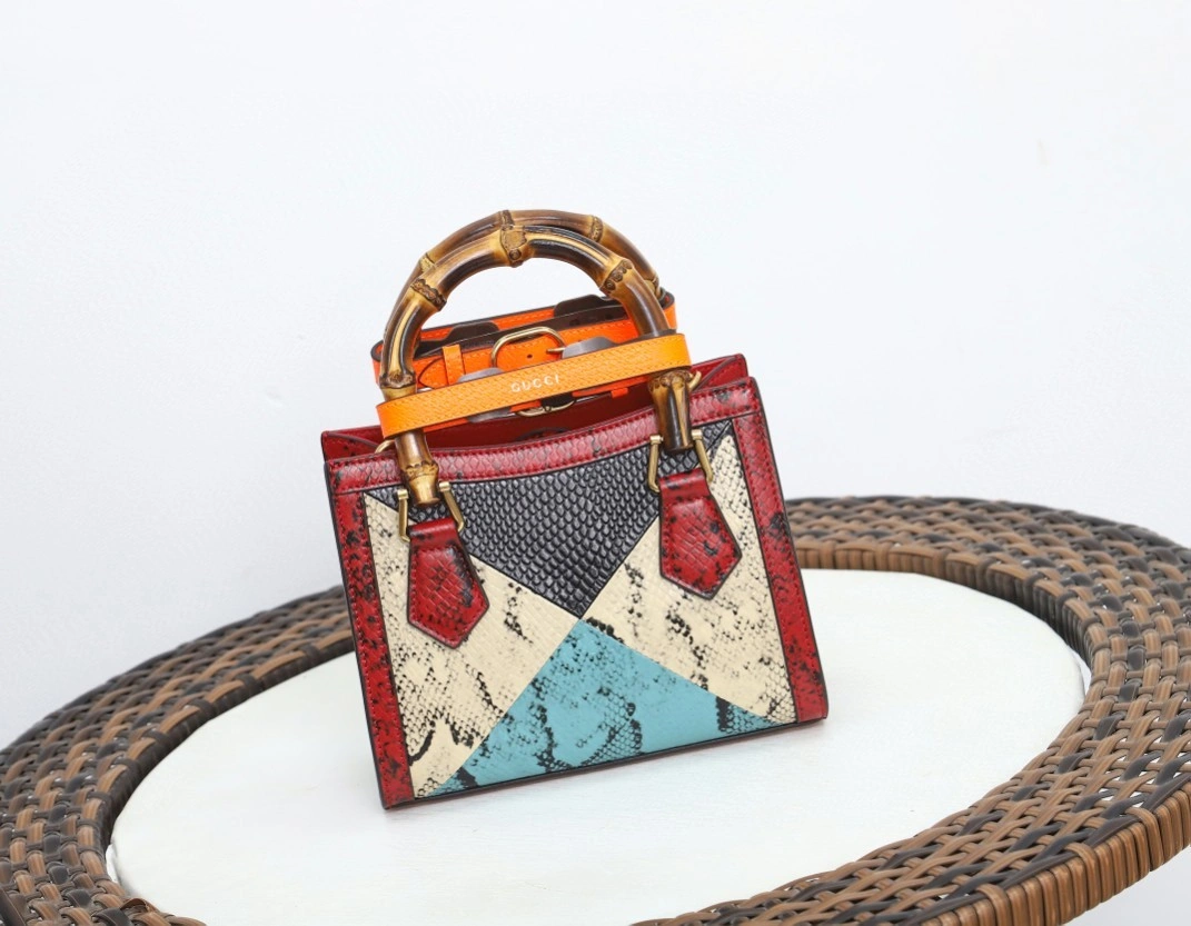 MOMO- 655661 cowhide item : B-B202M0605
