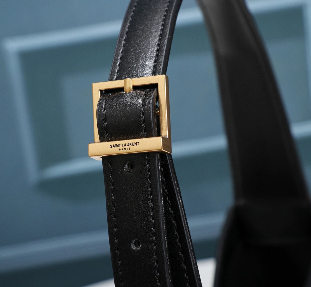 MOMO- 657228-2R20W-1000 2021 Le5A7 Bag item：B-B000F0509C
