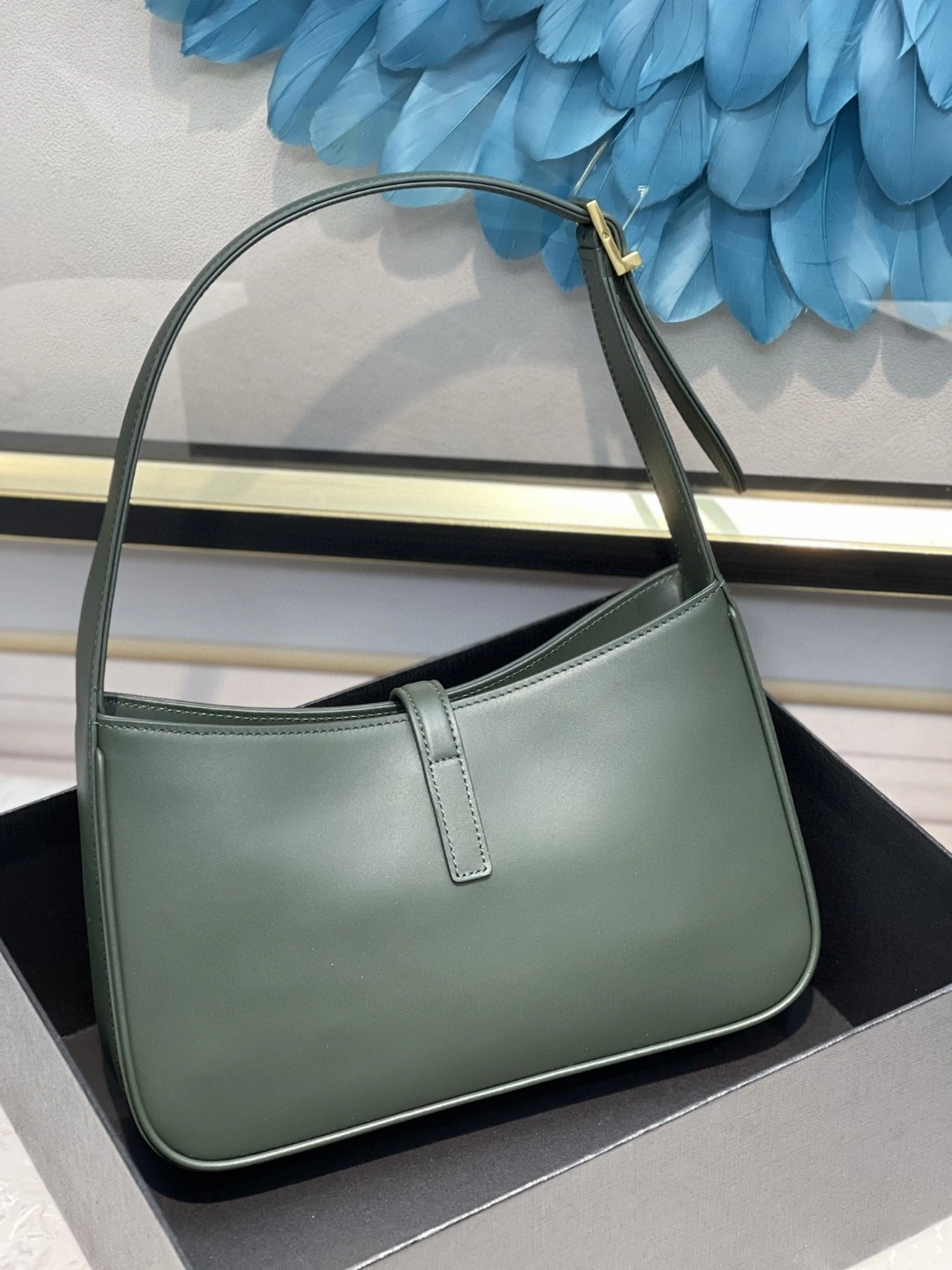 MOMO- 657228-2R20W-3045 Cléo item : B-B597E1450W