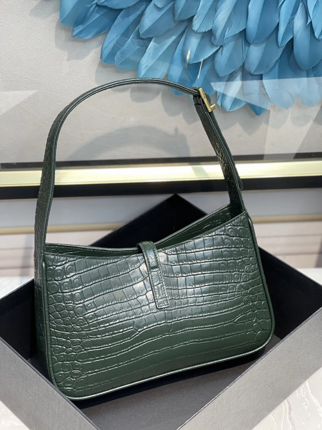 &MOMO- 657228-DZE0W-3045 Cléo item : B-B597E1449W