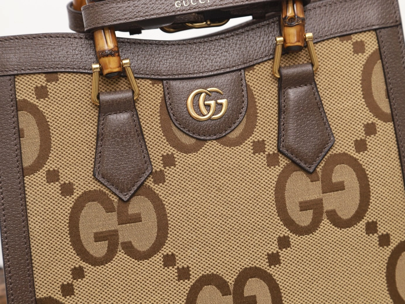 MOMO- 660195 cowhide item : A-B191M0105