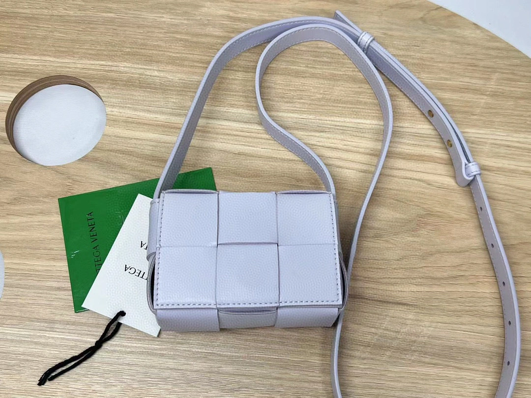 MOMO- 666688VMAY15308 Sheephide Mini cassette Bag item：B-B000E2315C