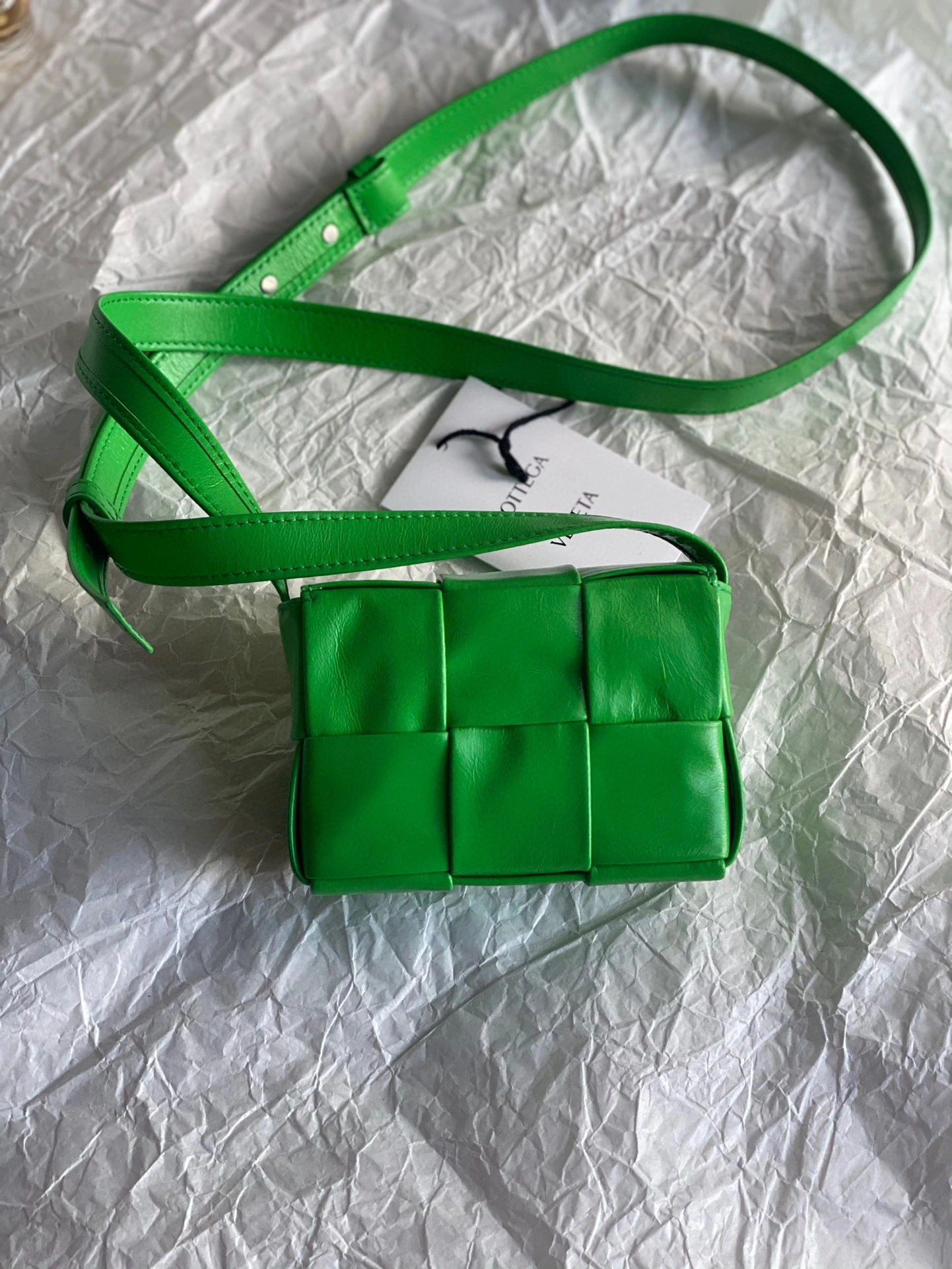 MOMO- 667048-VCQ72-3724 Mini cassette Bag item：B-B000E2322C