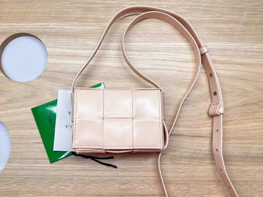 MOMO- 667048VCQ726706 Mini cassette Bag item：B-B000E2320C