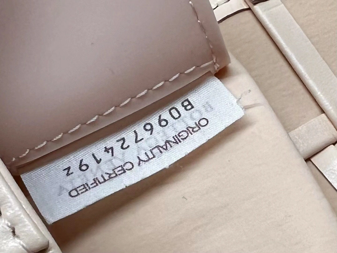 MOMO- 667048VCQ726706 Mini cassette Bag item：B-B000E2320C