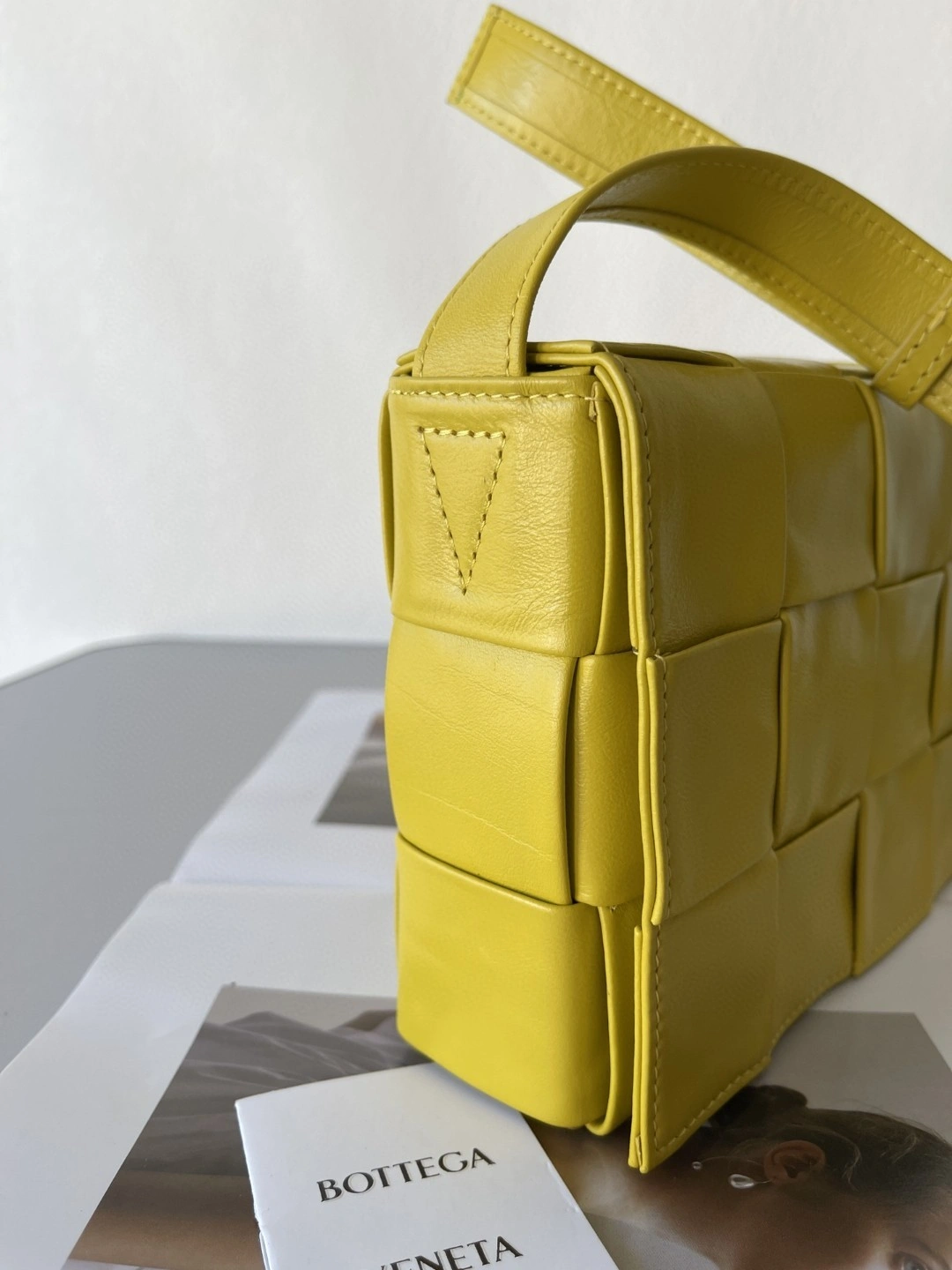 MOMO- 667298 Calfskin item : B-B098C1117