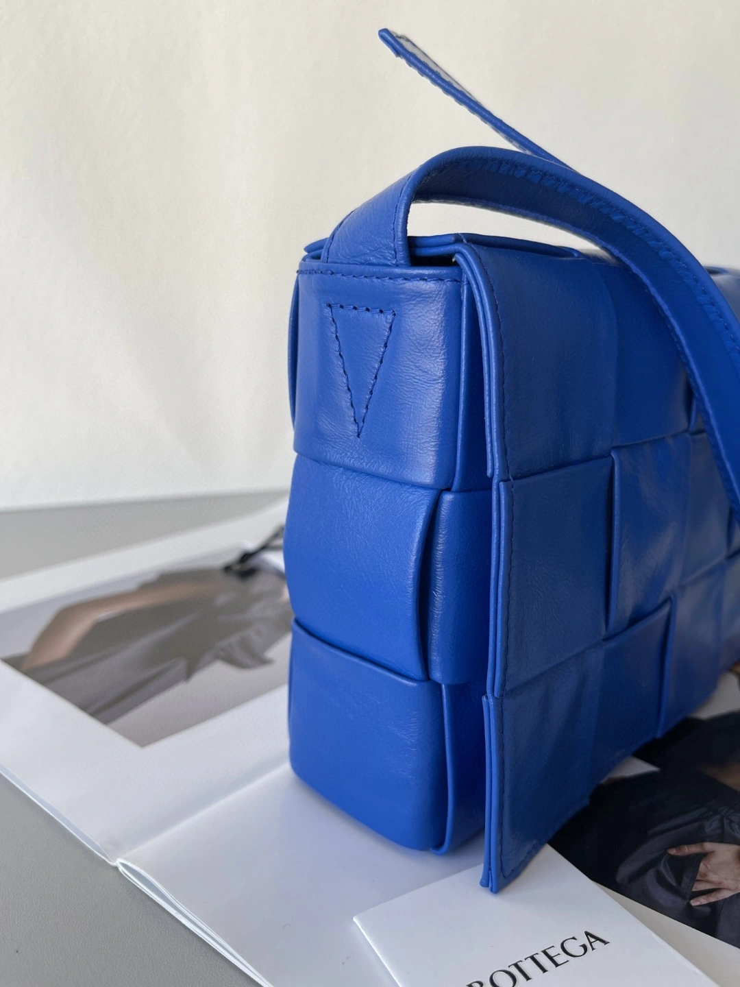 MOMO- 667298 Calfskin item : B-B098C1118