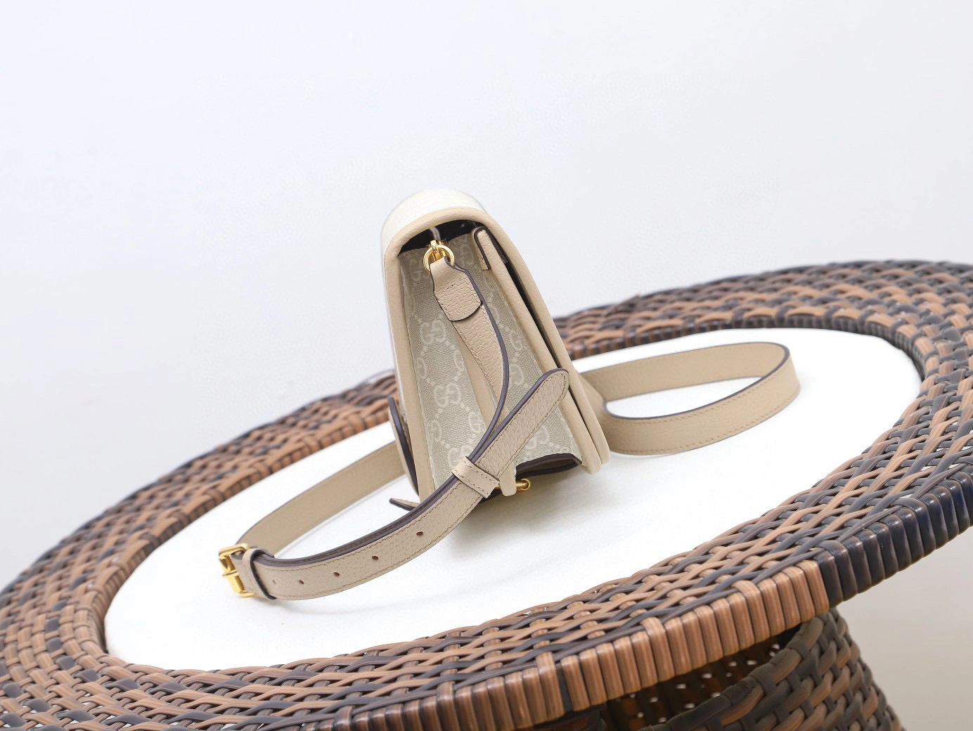 MOMO- 671620--9683 cowhide item：B-B000E1922C