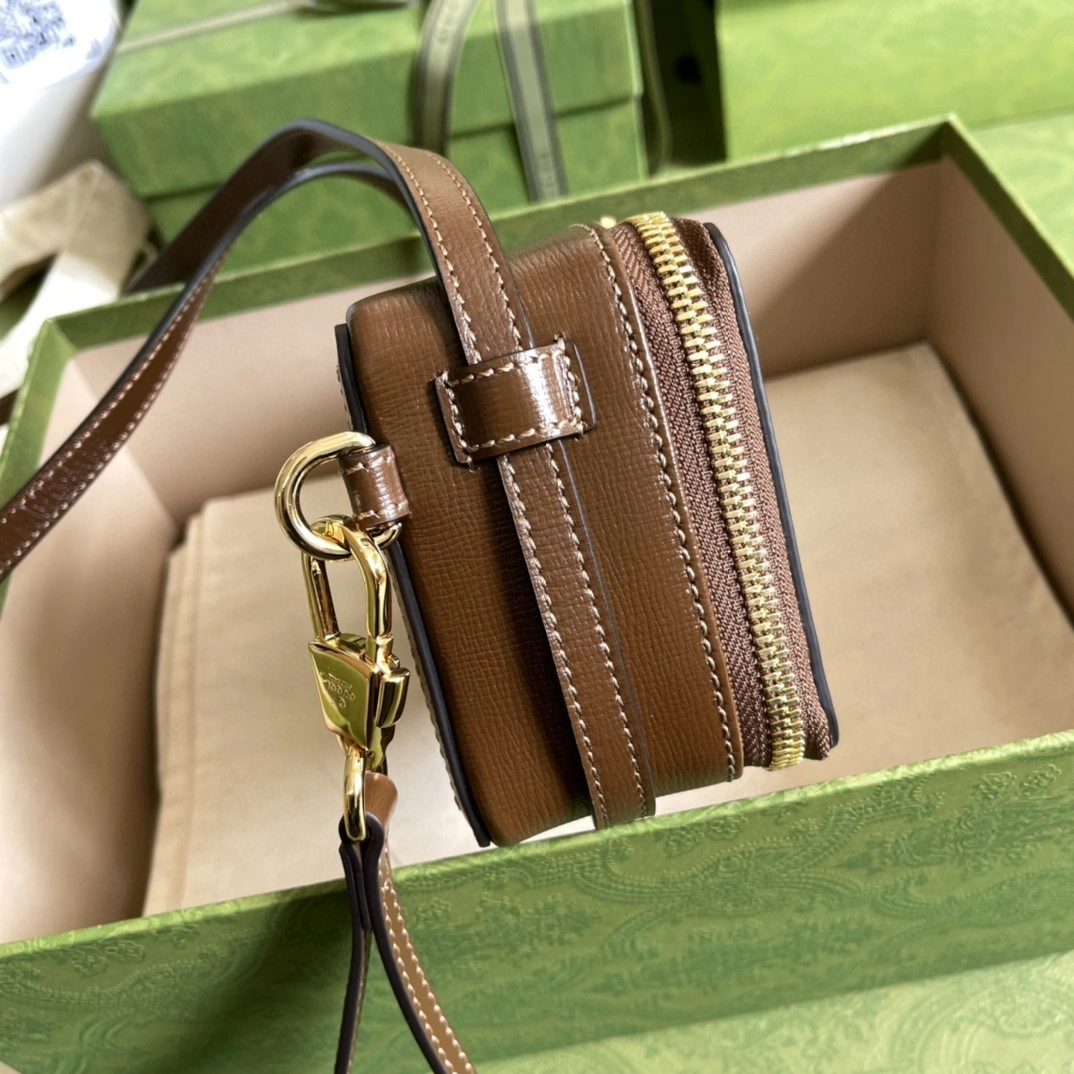 MOMO- 671674 meo vintage item : A-B00M0111