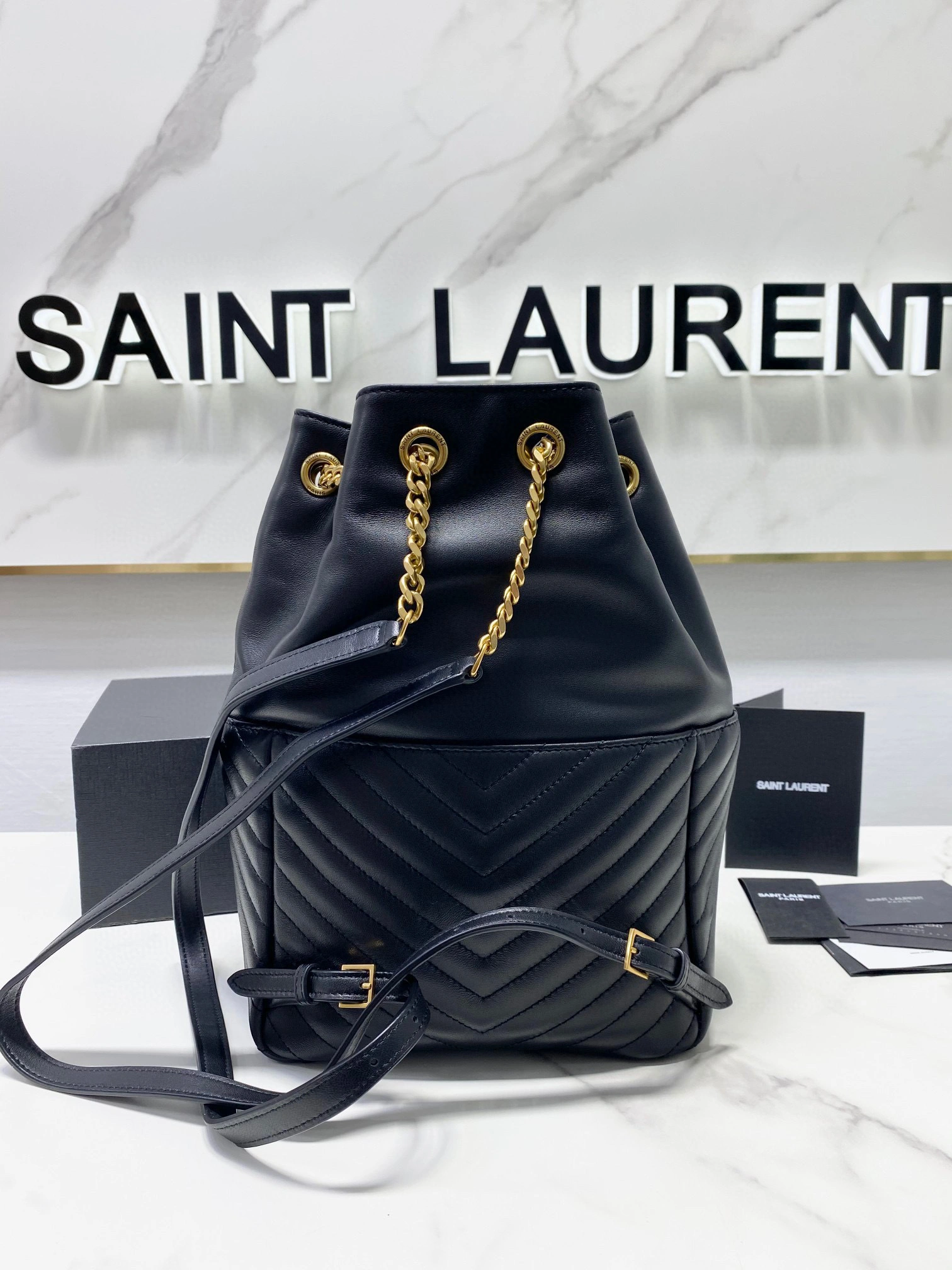 MOMO- 672609-1EL07-1000 lambskin item：B-B000G0617C
