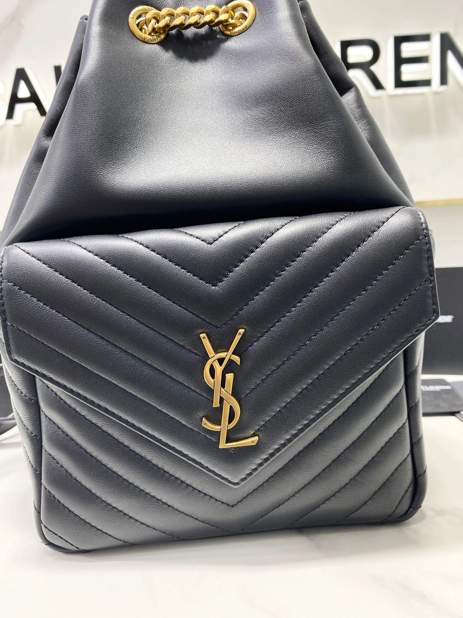 MOMO- 672609-1EL07-1000 lambskin item：B-B000G0617C