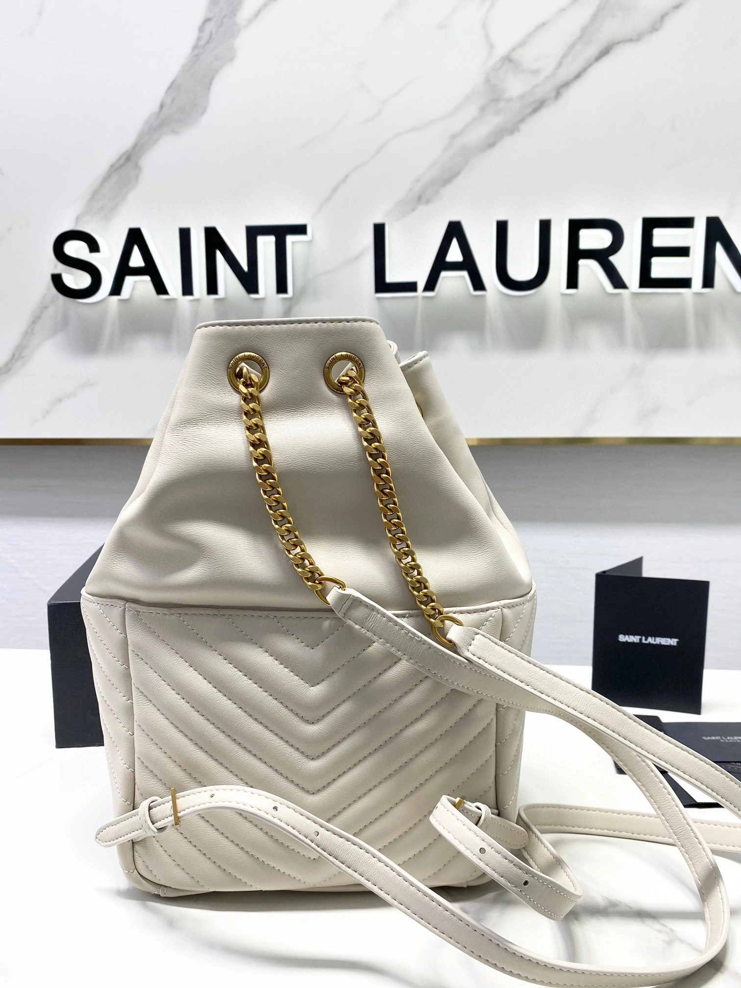 MOMO- 672609-1EL07-9207 lambskin item：B-B000G0516C