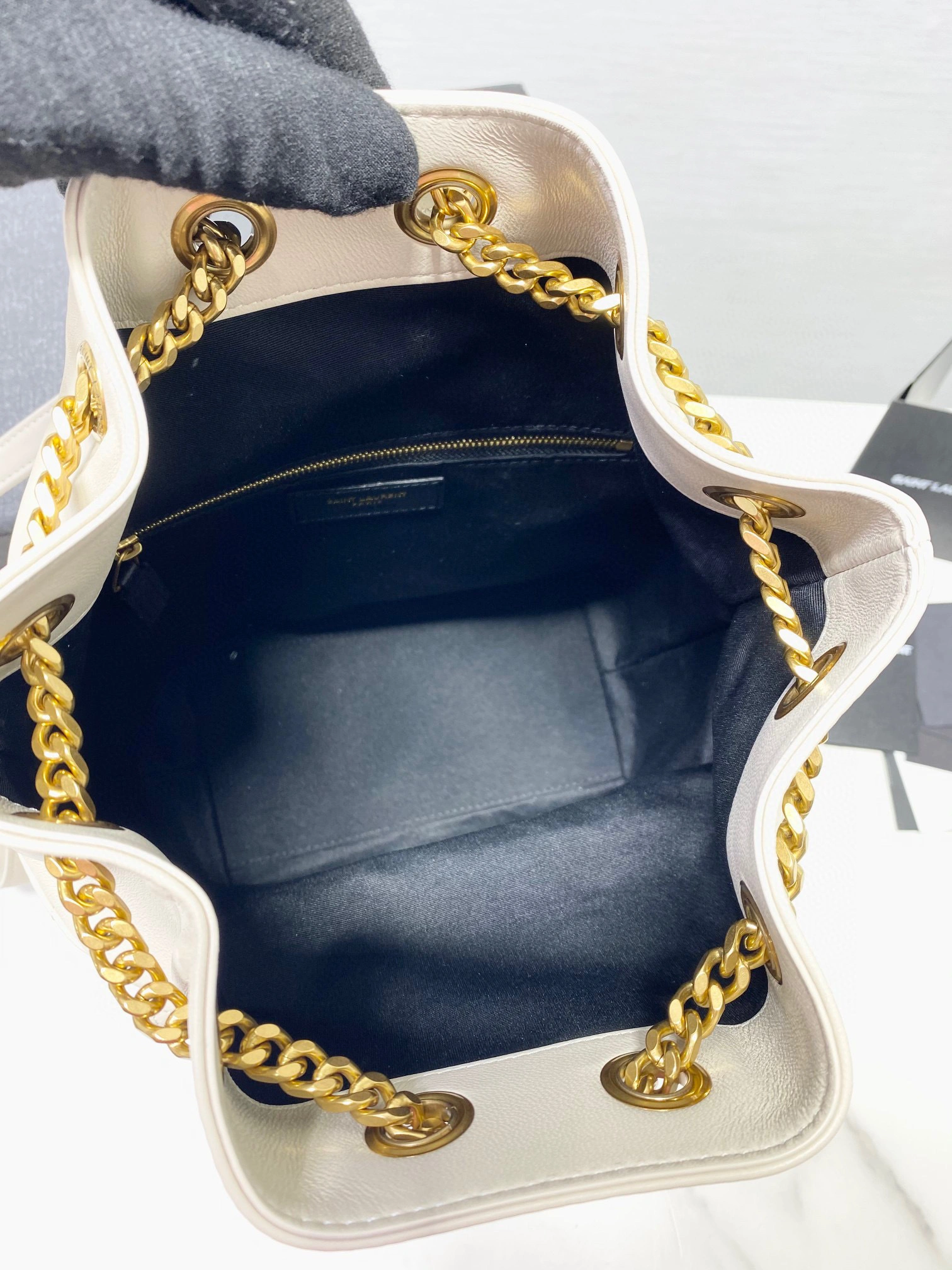 MOMO- 672609-1EL07-9207 lambskin item：B-B000G0516C