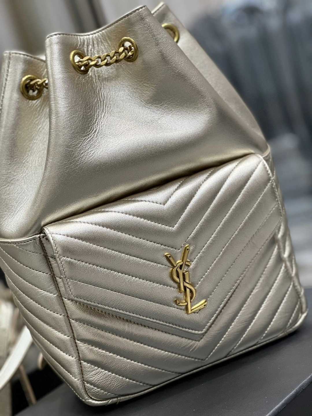 MOMO- 672609-AAAAO-7100 Lambskin item : B-B597E1738W